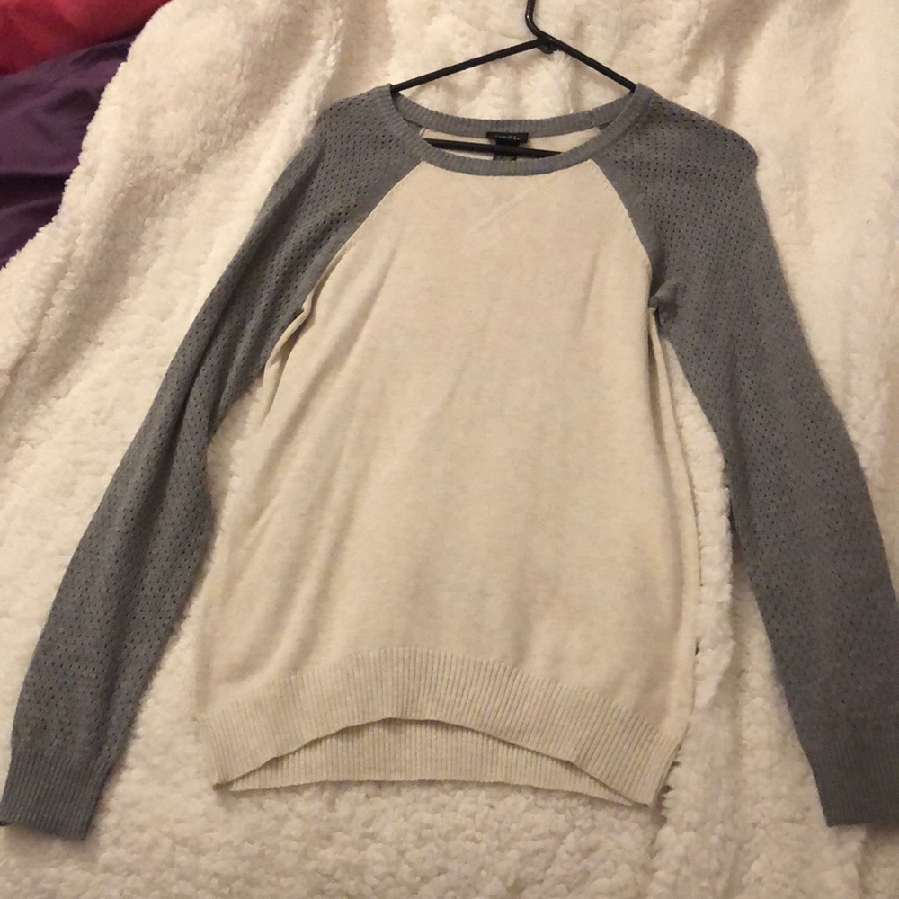 rue 21 sweater with tags